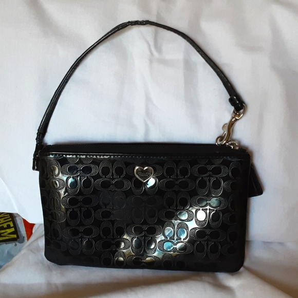 EUC Coach Zip Wristlet - Picture 1 of 13